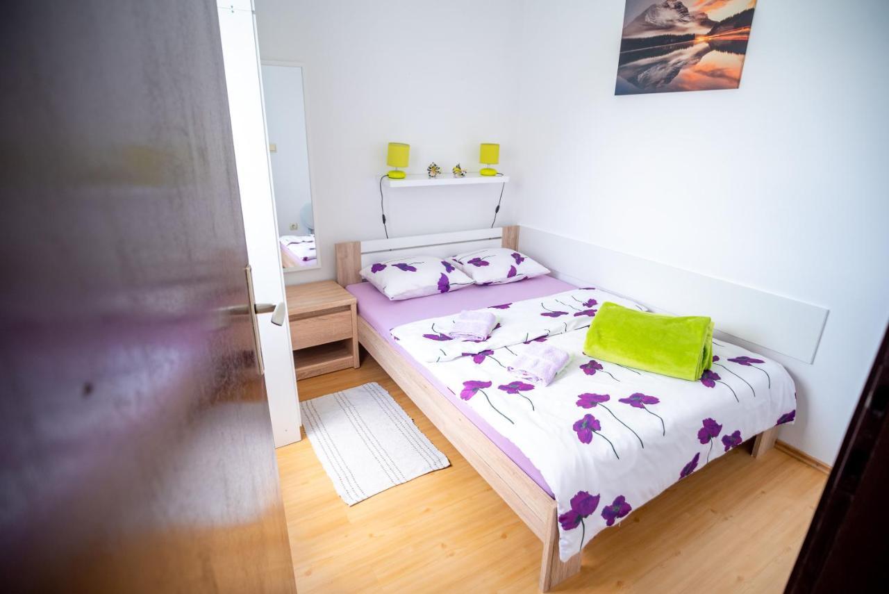 Apartments Fuma Otočac Eksteriør billede