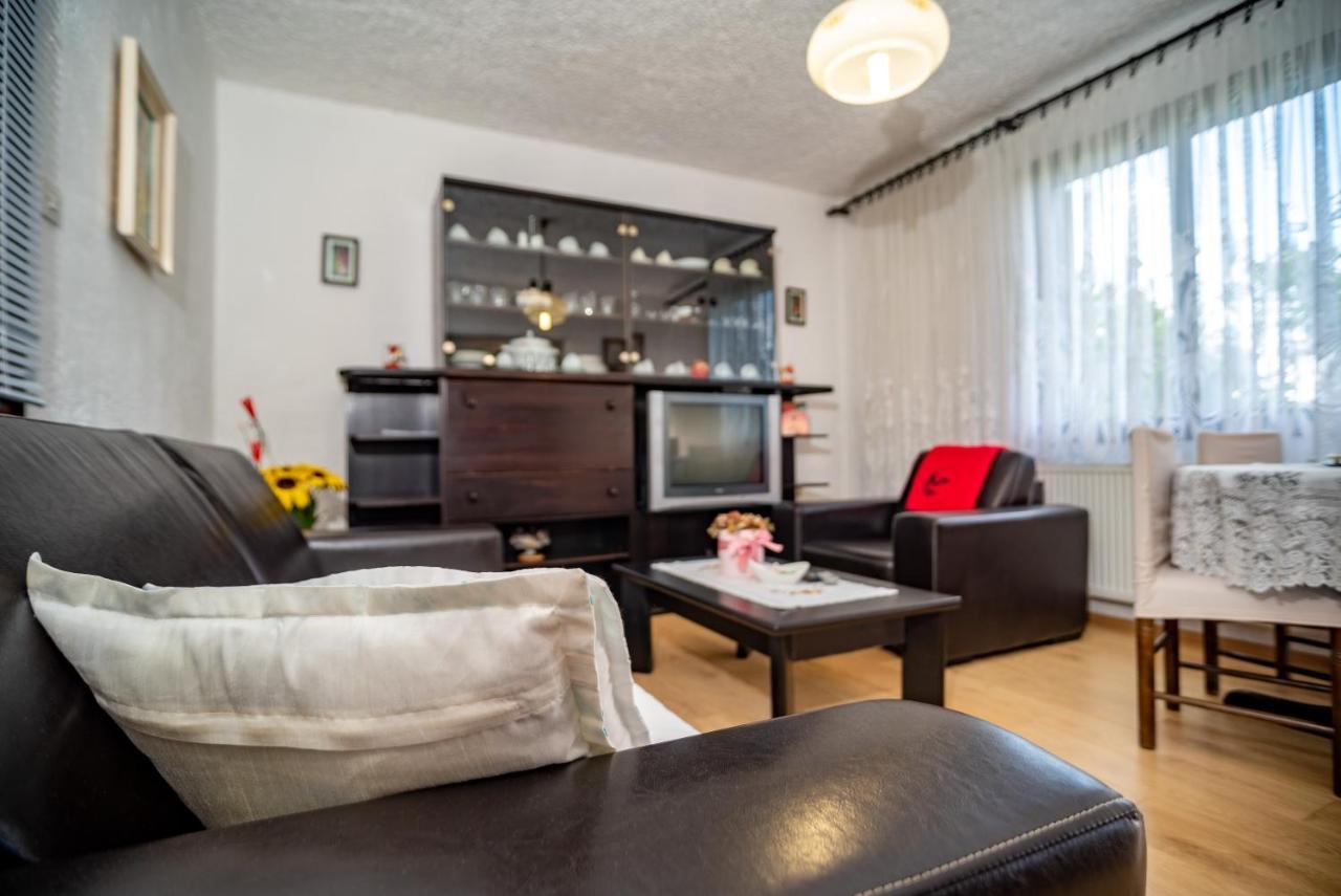 Apartments Fuma Otočac Eksteriør billede