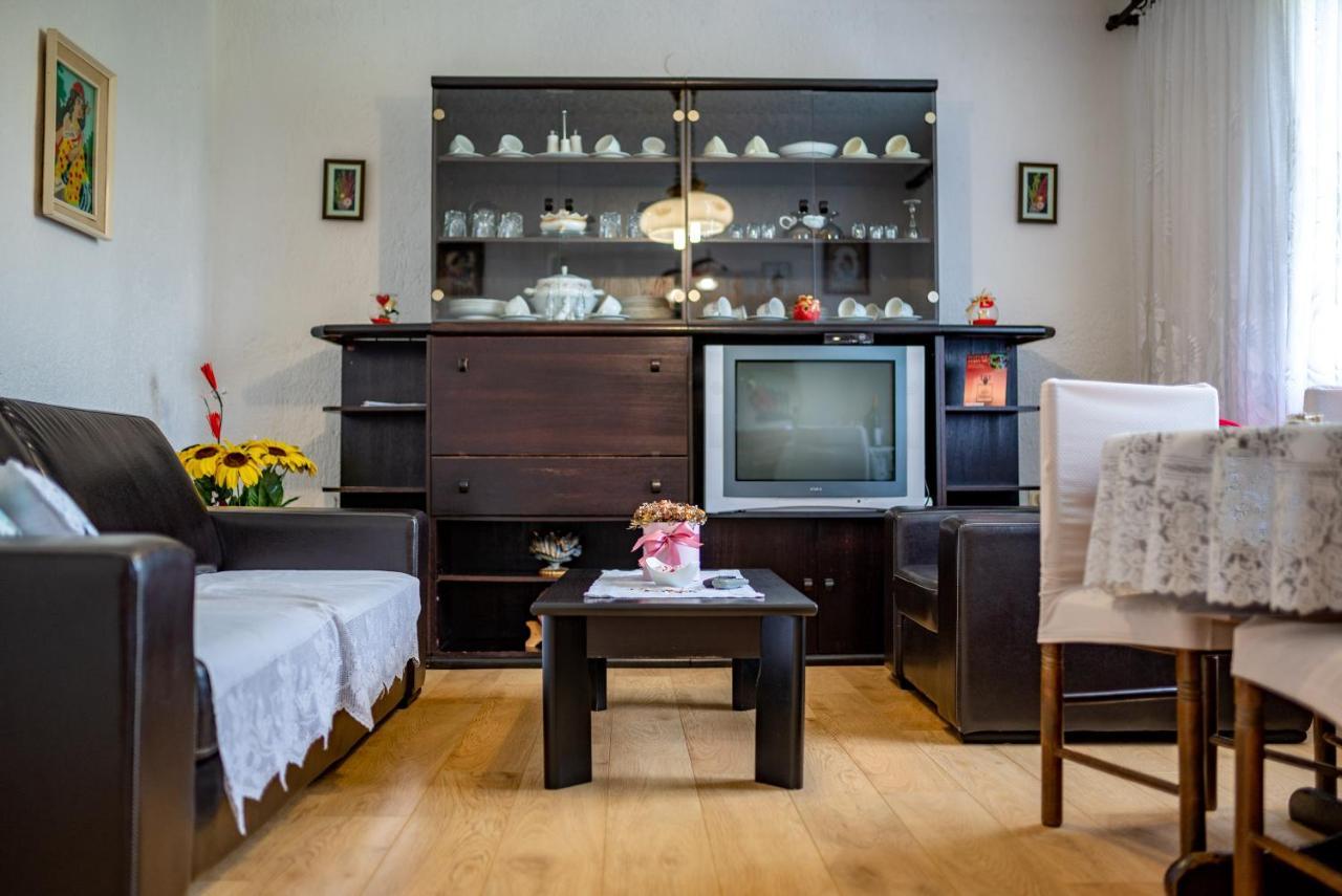 Apartments Fuma Otočac Eksteriør billede