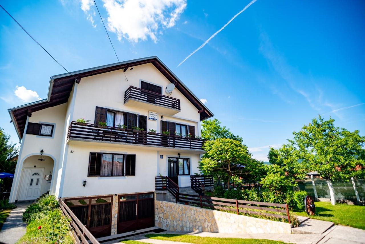 Apartments Fuma Otočac Eksteriør billede