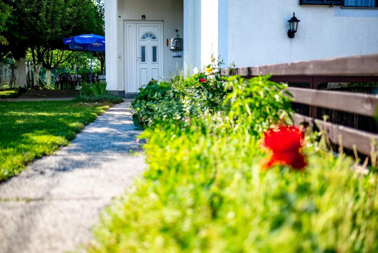 Apartments Fuma Otočac Eksteriør billede