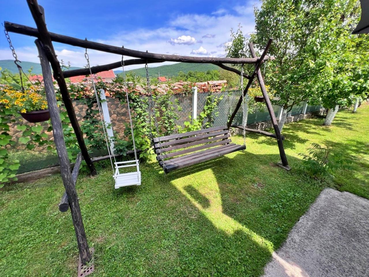 Apartments Fuma Otočac Eksteriør billede